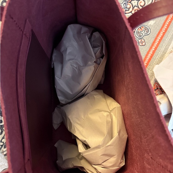 Portland Leather Large August Tote in Lollipop - Picture 10 of 12